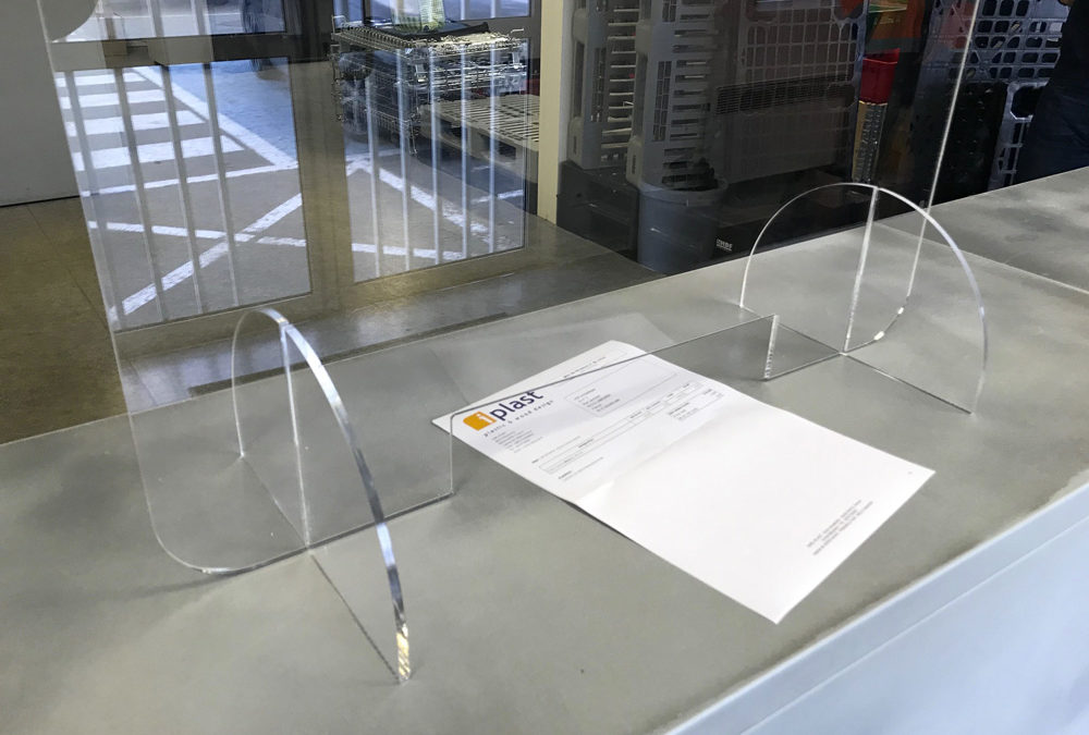 Fabricant d’hygiplast, vitre en plexiglass contre la Covid-19